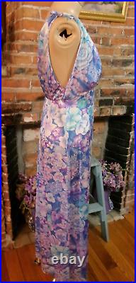 Vintage Vanity Fair 2 Pc Peignoir With Silky Gown & Robe Exotic Floral Print 34