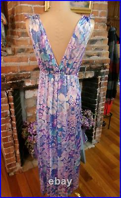 Vintage Vanity Fair 2 Pc Peignoir With Silky Gown & Robe Exotic Floral Print 34