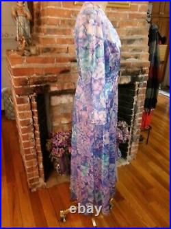 Vintage Vanity Fair 2 Pc Peignoir With Silky Gown & Robe Exotic Floral Print 34