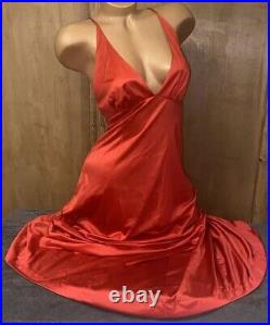 Vintage Vanity Fair Long Red Satin Nylon SZ 32 Flowing Nightie Dress Slip #15