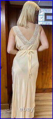 Vtg 1940s Peach Rayon Full Length Nightgown Slip Dress Bias Cut W Lacework