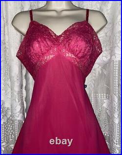 Vtg 36+ FANCY RASPBERRY VANITY FAIR NYLON Dress SLIP Pleated Chiffon Hem nightie