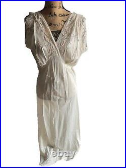 Vtg 40s 50s Femme Fatale Champagne White Bias Cut Rayon Nightgown Slip Dress 38