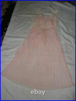 Vtg Beautiful 50's Seamprufe Pink Nylon Lace Harmony Pleated Sheer Night Slip 34