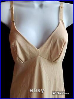 Vtg Gossard Artemis Full Slip Lace Lingerie Dress Tan/Cream Sz 32 Style 8014