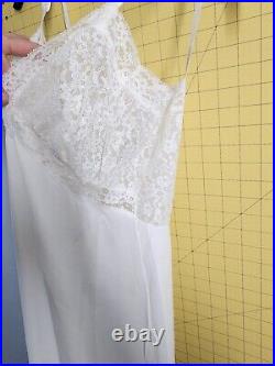 Vtg Van Raalte Woman's Dress Slip Gown Small Satin Suavette Slinky Lace Trim USA