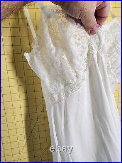 Vtg Van Raalte Woman's Dress Slip Gown Small Satin Suavette Slinky Lace Trim USA